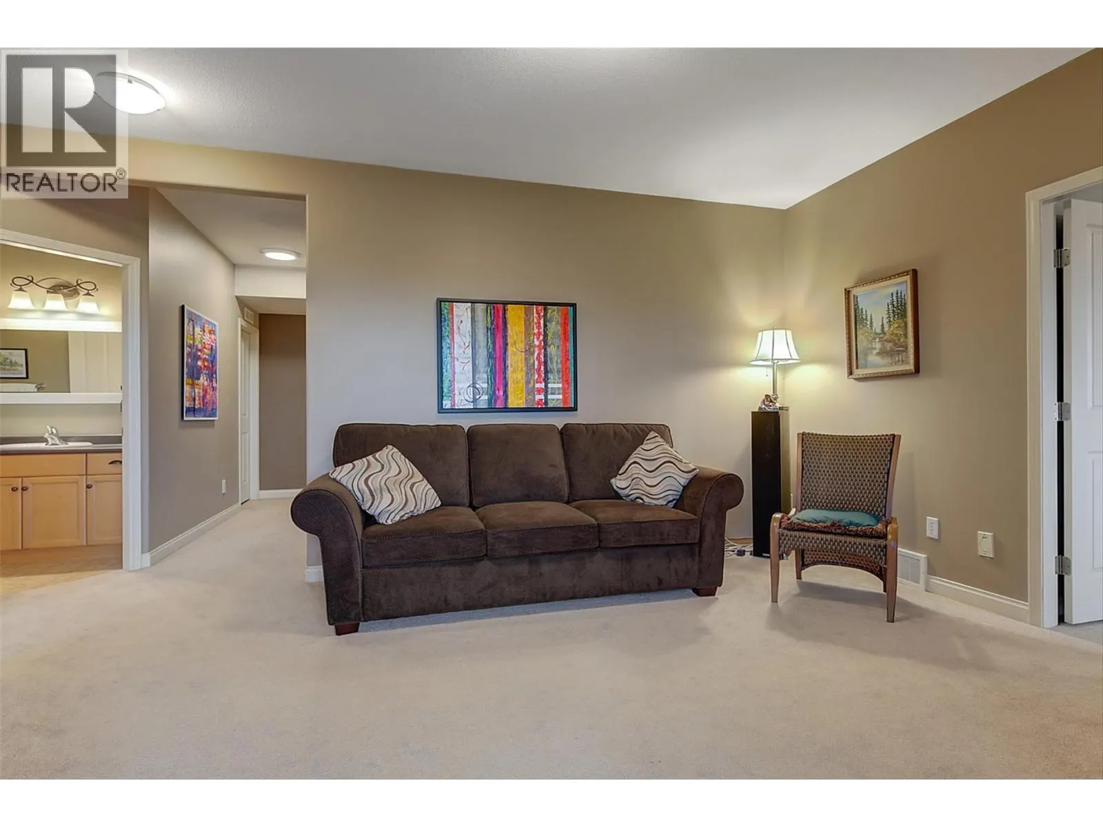 5205 Sandhills Drive