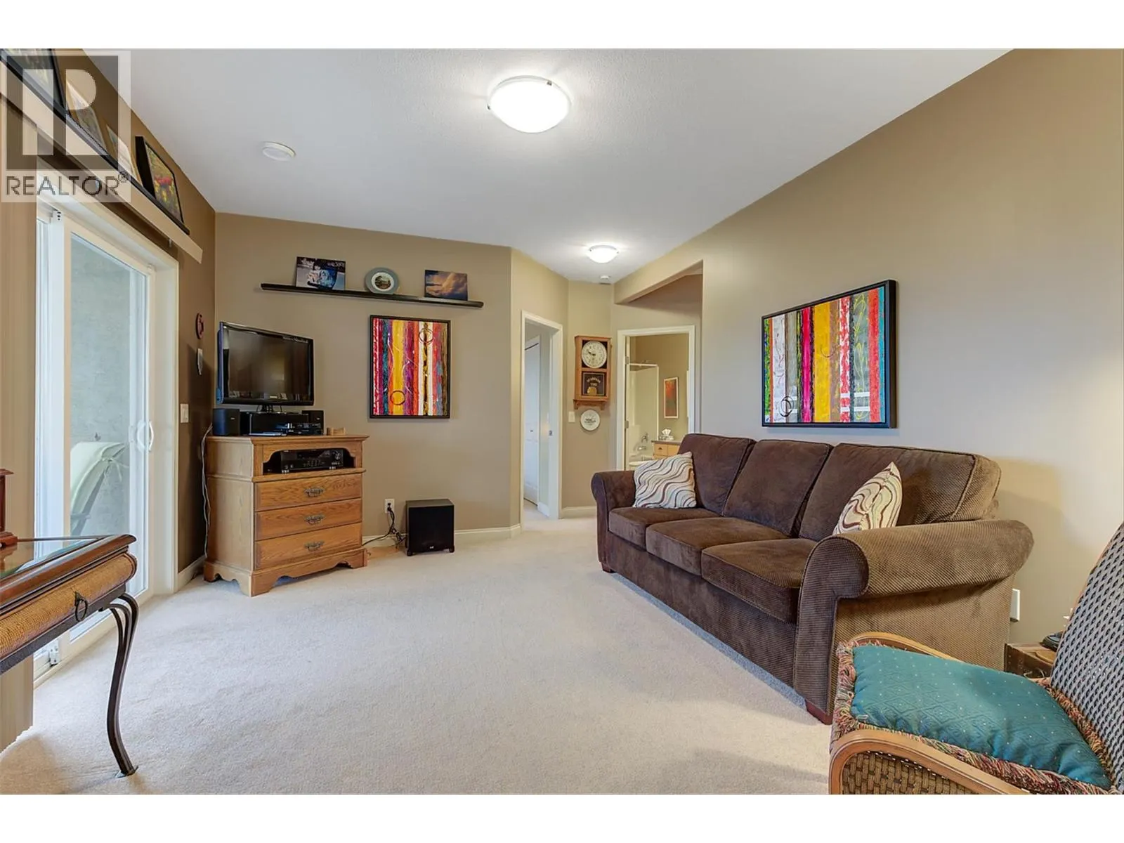 5205 Sandhills Drive