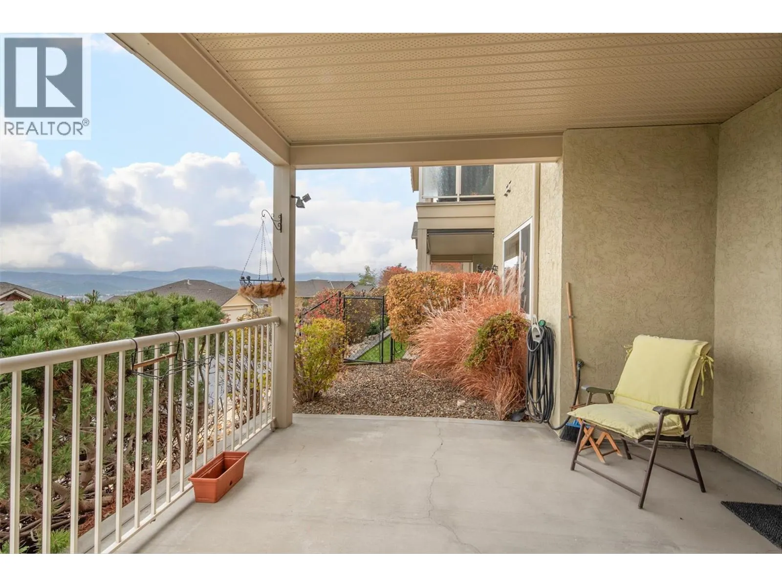 5205 Sandhills Drive