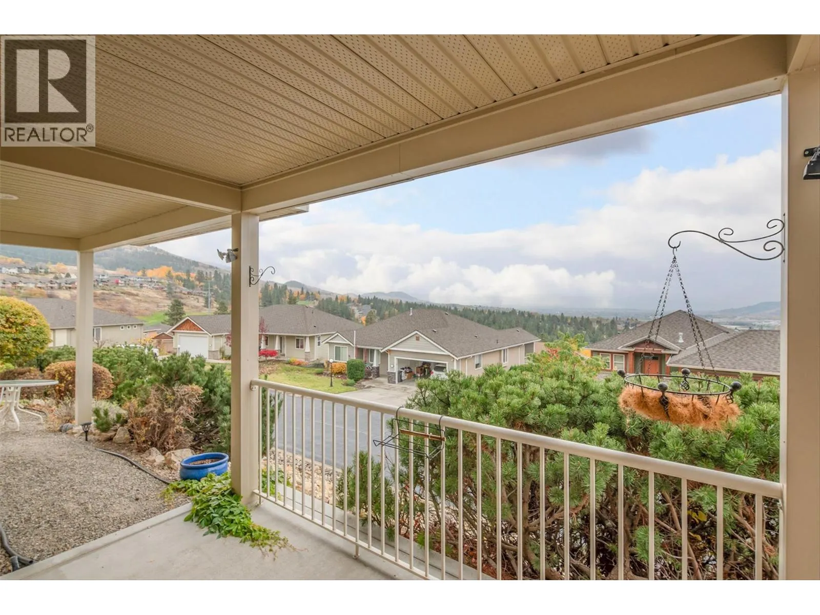 5205 Sandhills Drive