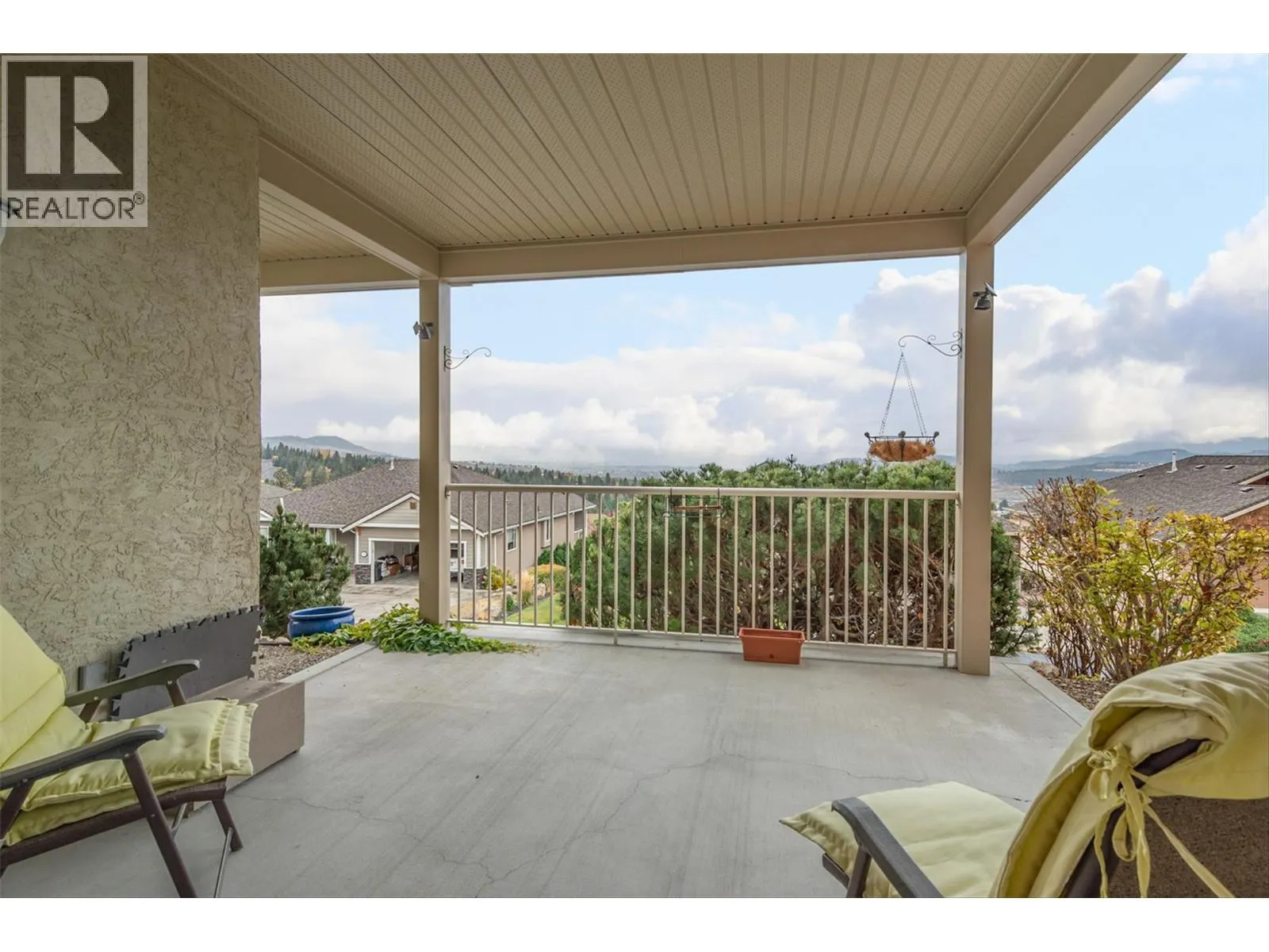 5205 Sandhills Drive