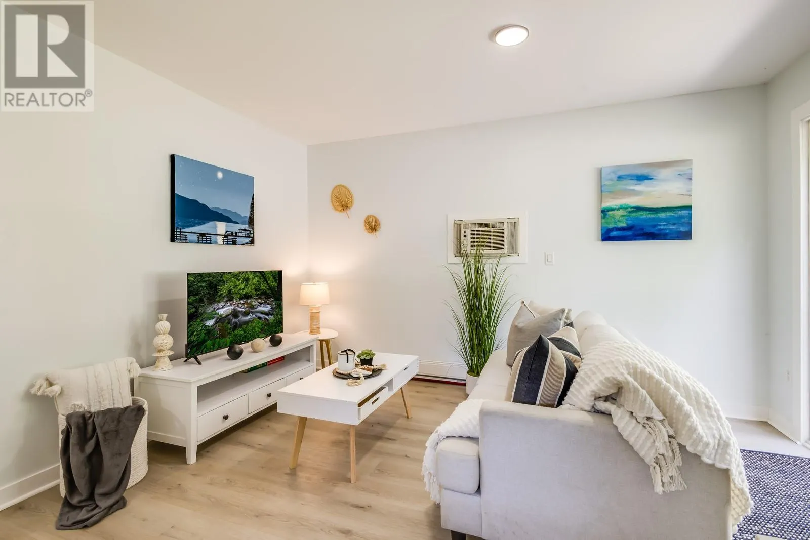 458 Killarney Way