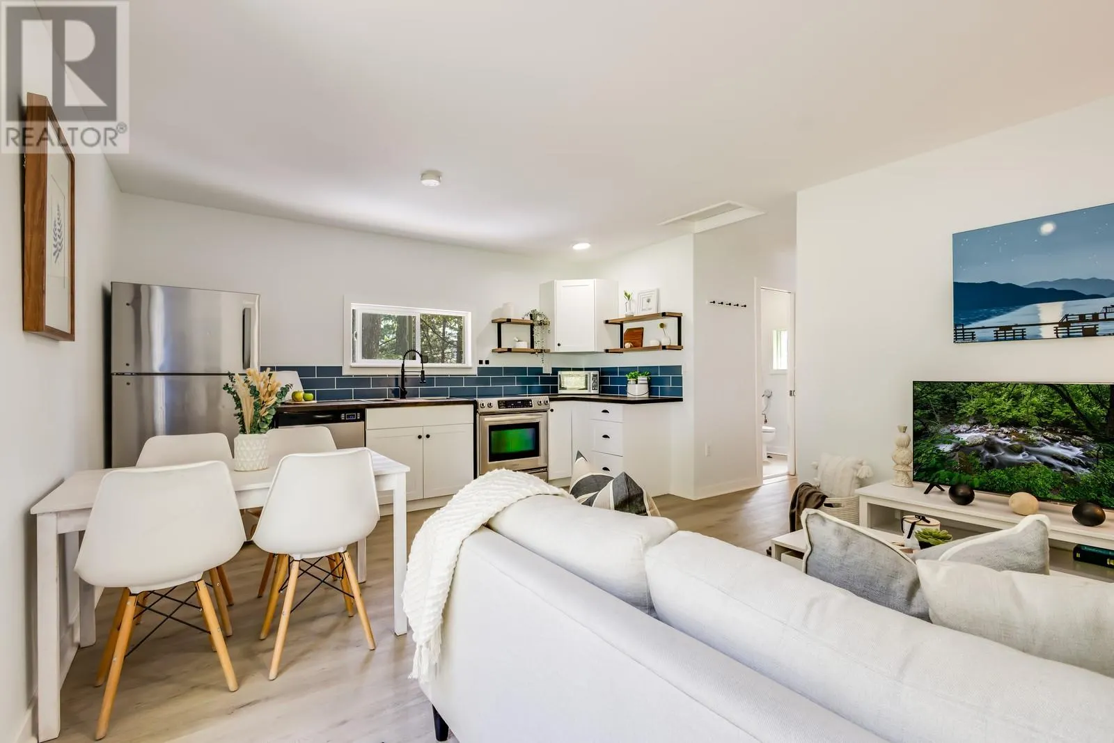 458 Killarney Way