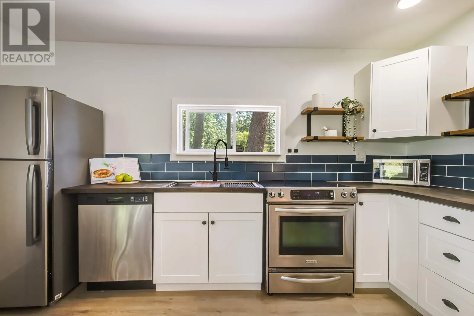 458 Killarney Way