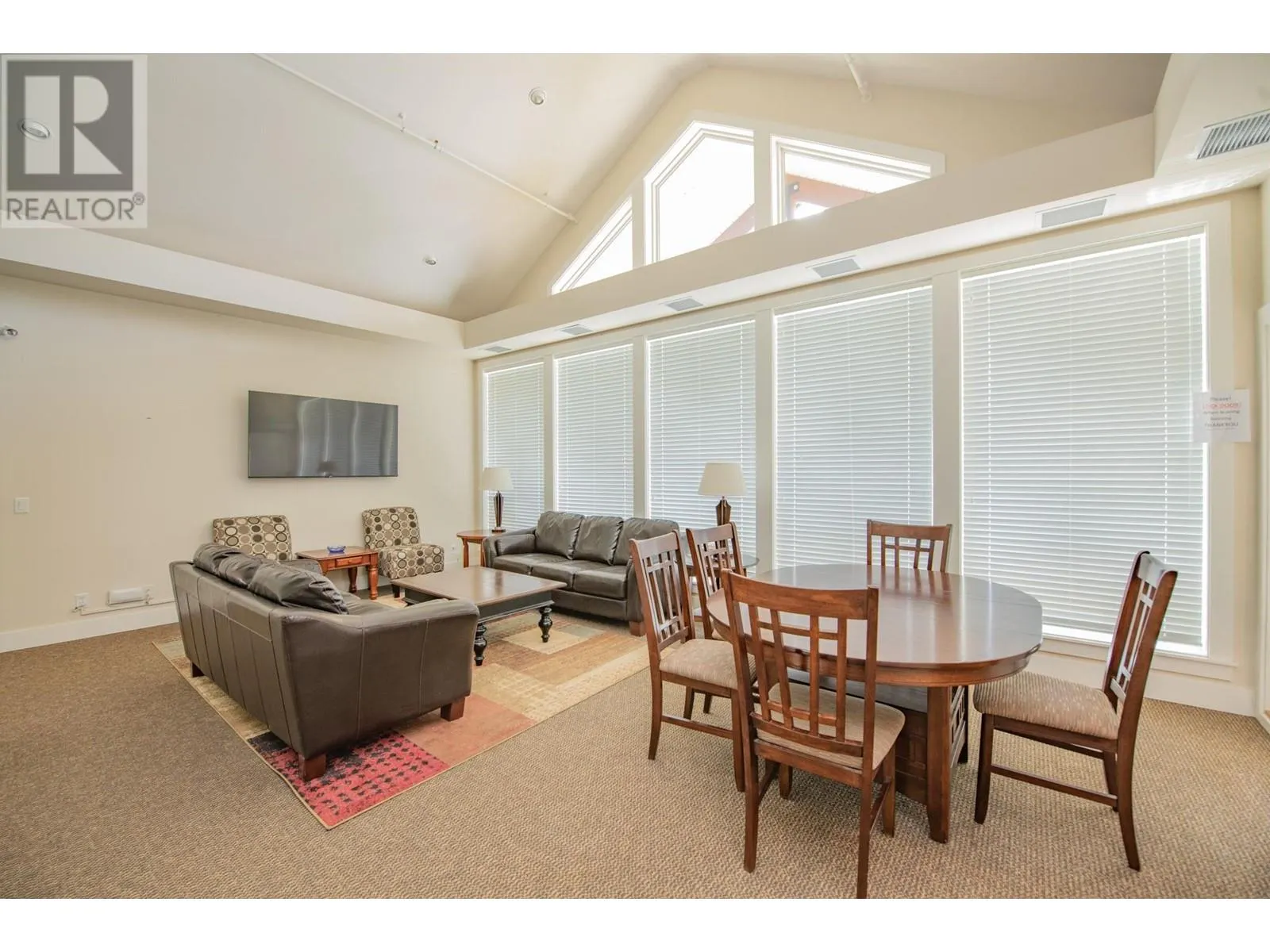 2532 Shoreline Drive Unit# 305