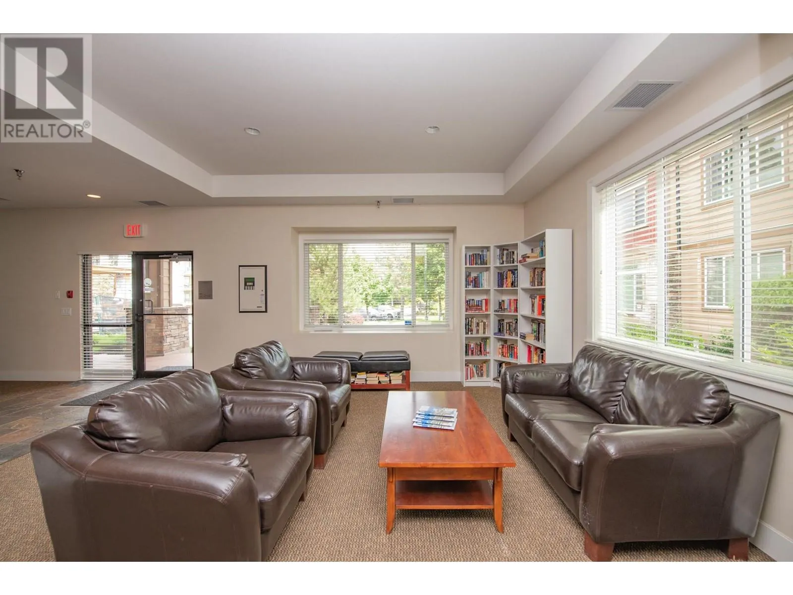 2532 Shoreline Drive Unit# 305