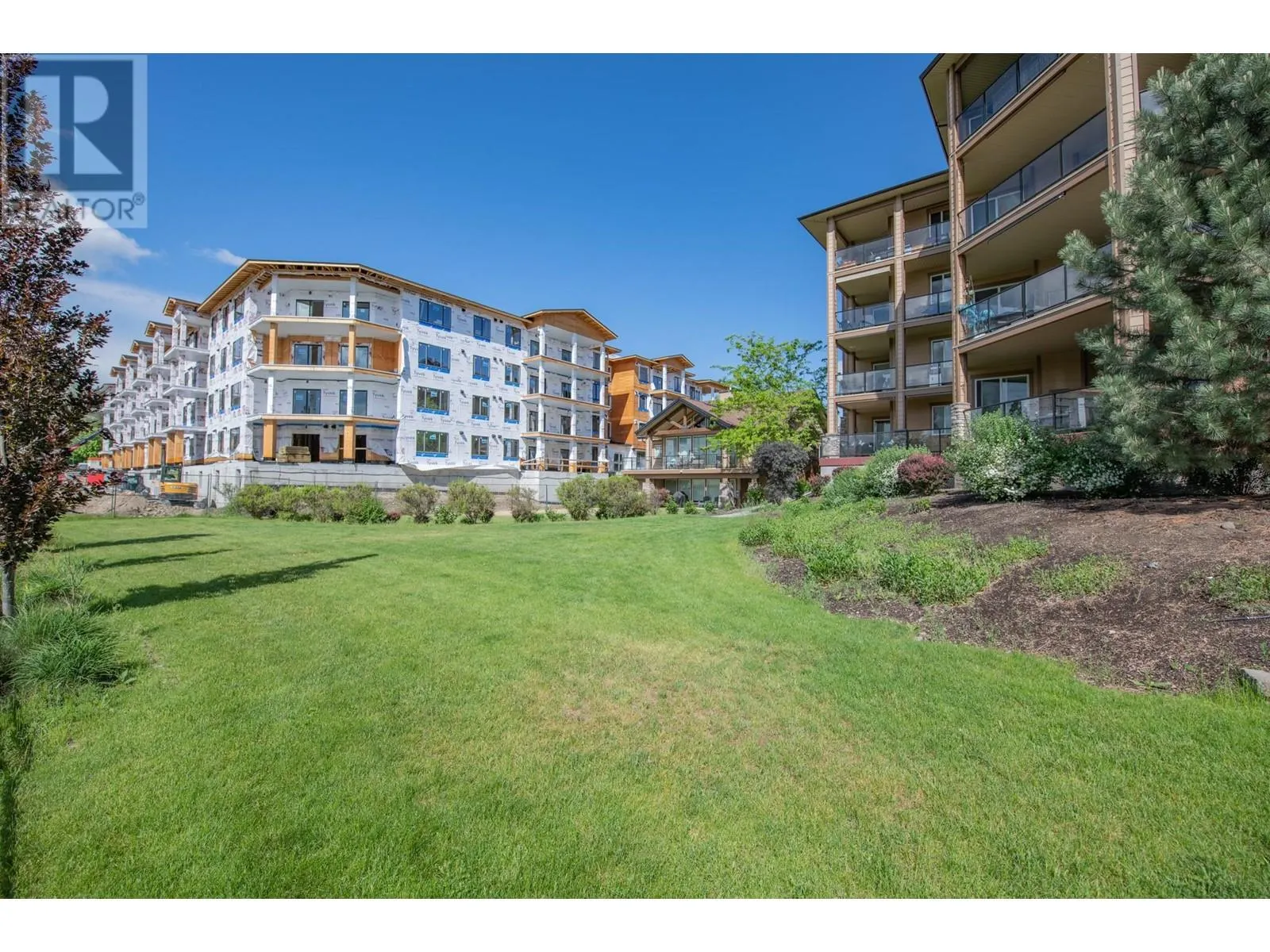 2532 Shoreline Drive Unit# 305