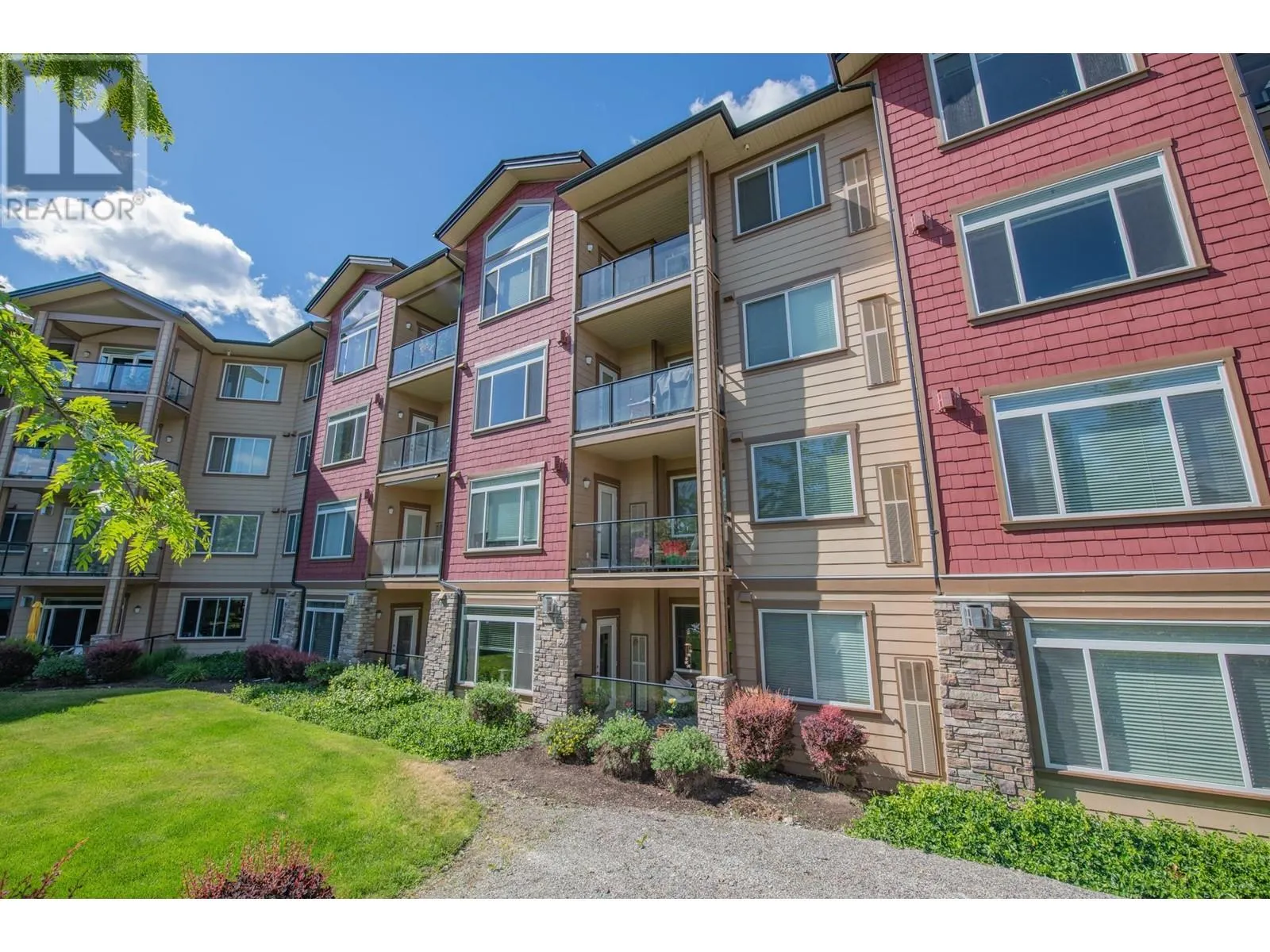 2532 Shoreline Drive Unit# 305