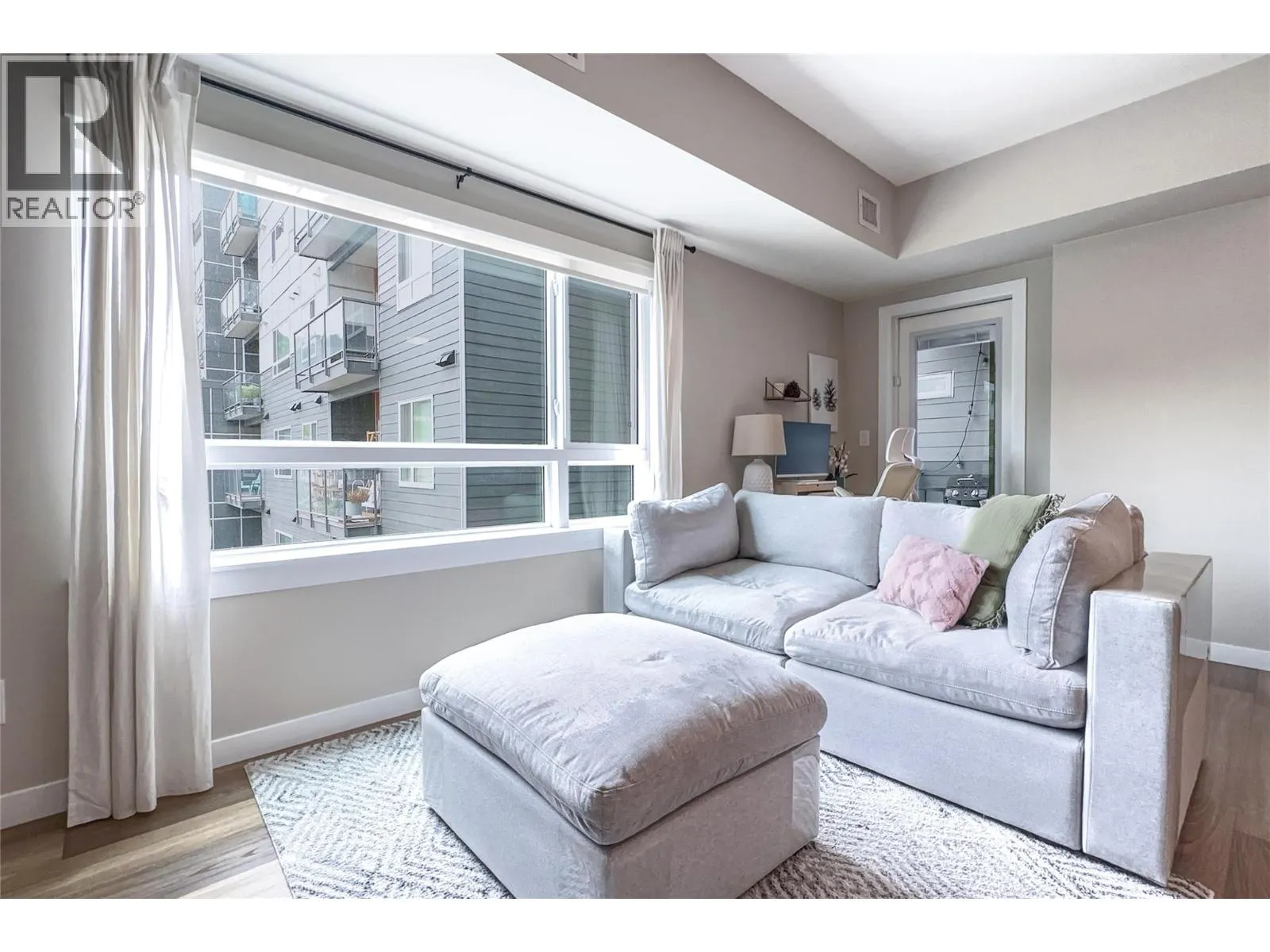 722 Valley Road Unit# 219