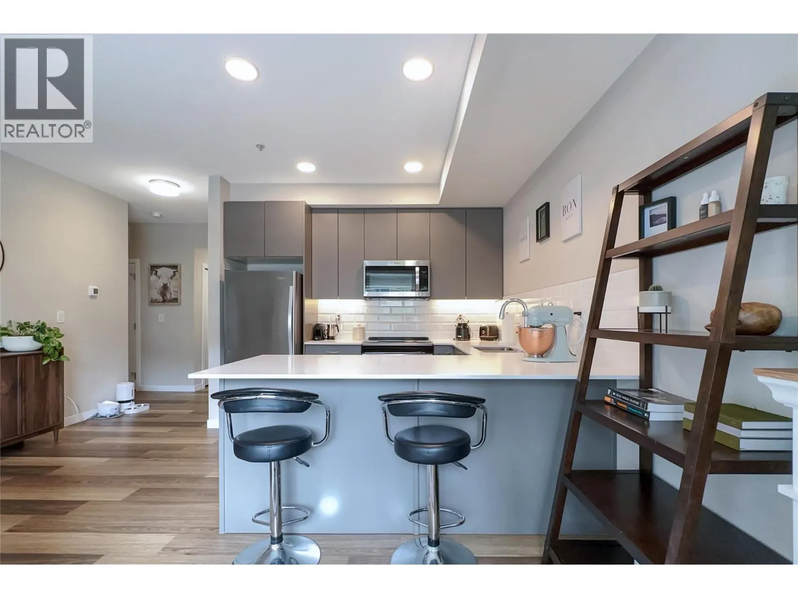 722 Valley Road Unit# 219