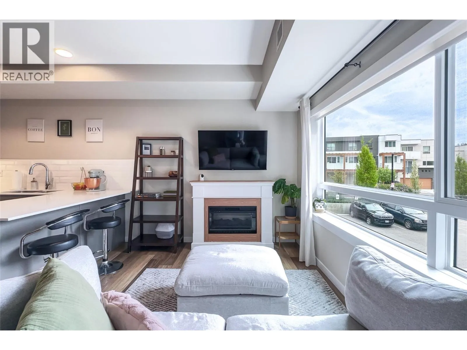 722 Valley Road Unit# 219