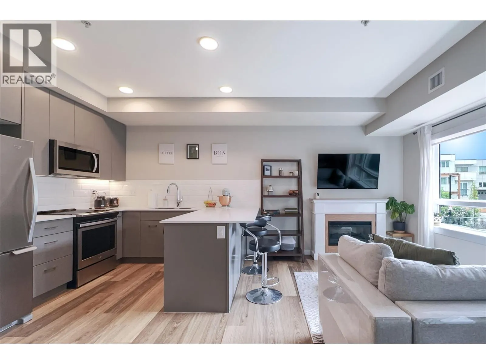 722 Valley Road Unit# 219