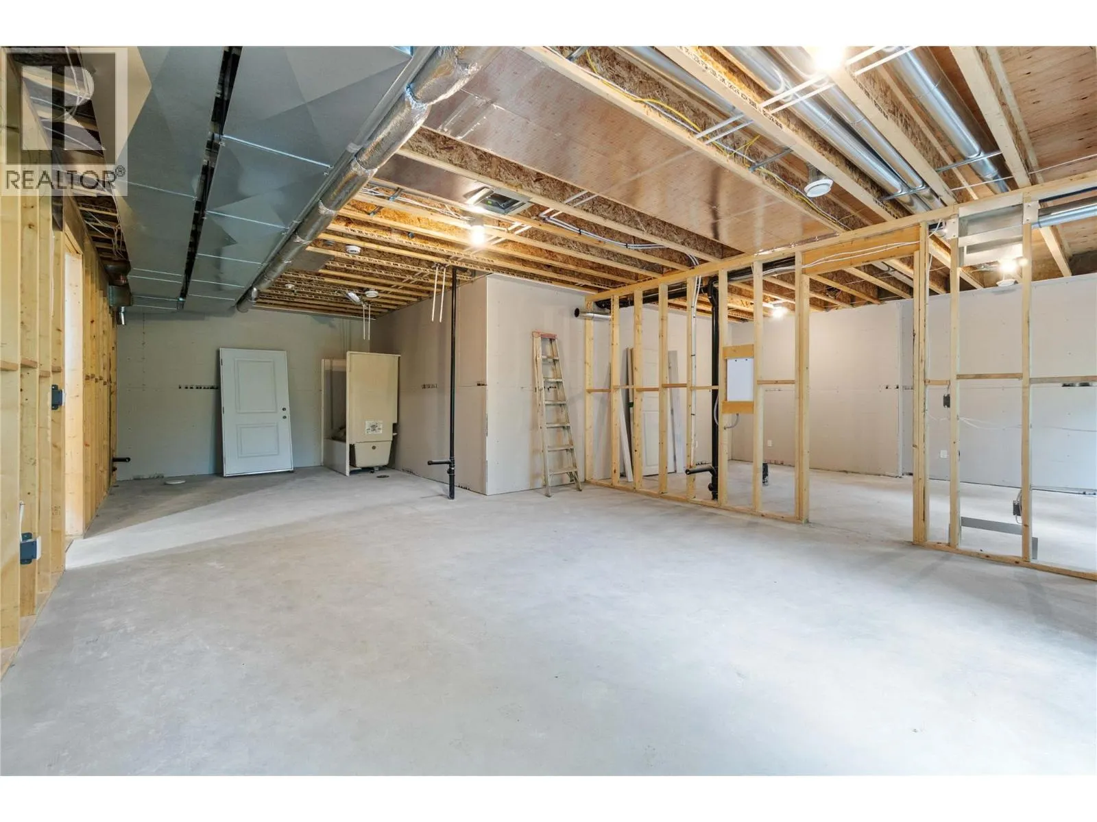 806 Cliff Avenue Unit# 104
