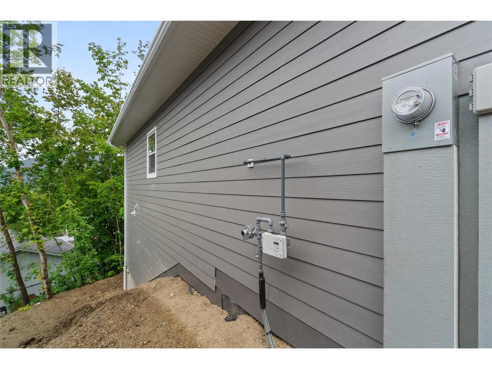 806 Cliff Avenue Unit# 104