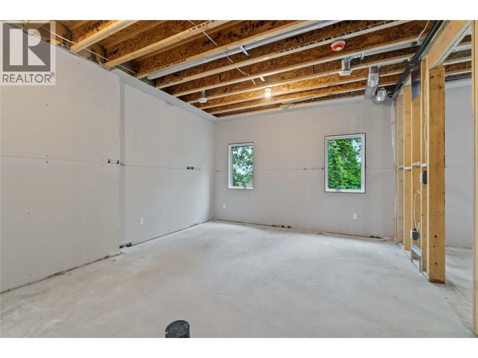 806 Cliff Avenue Unit# 104