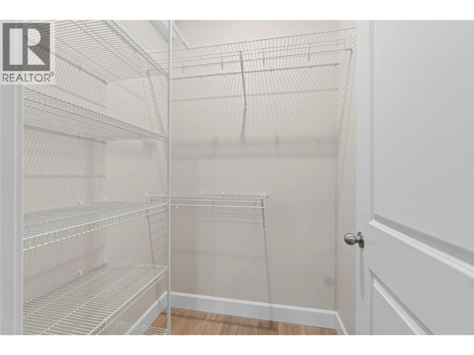 806 Cliff Avenue Unit# 104