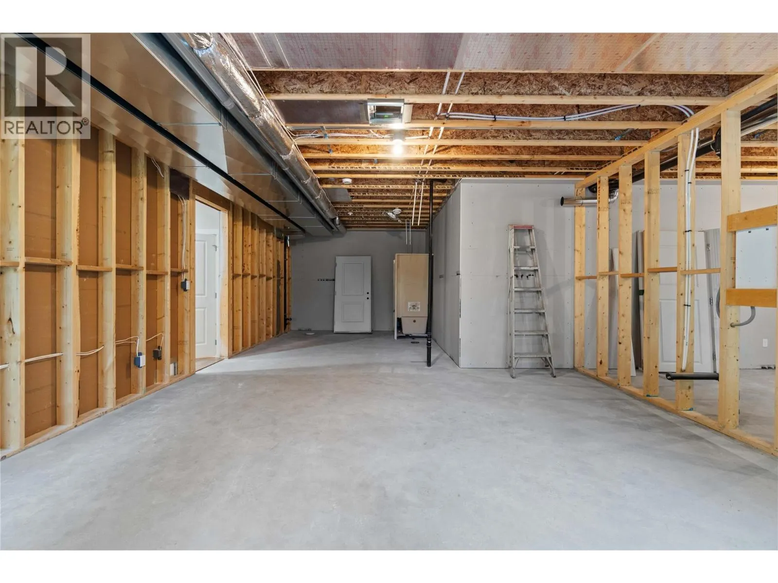 806 Cliff Avenue Unit# 104