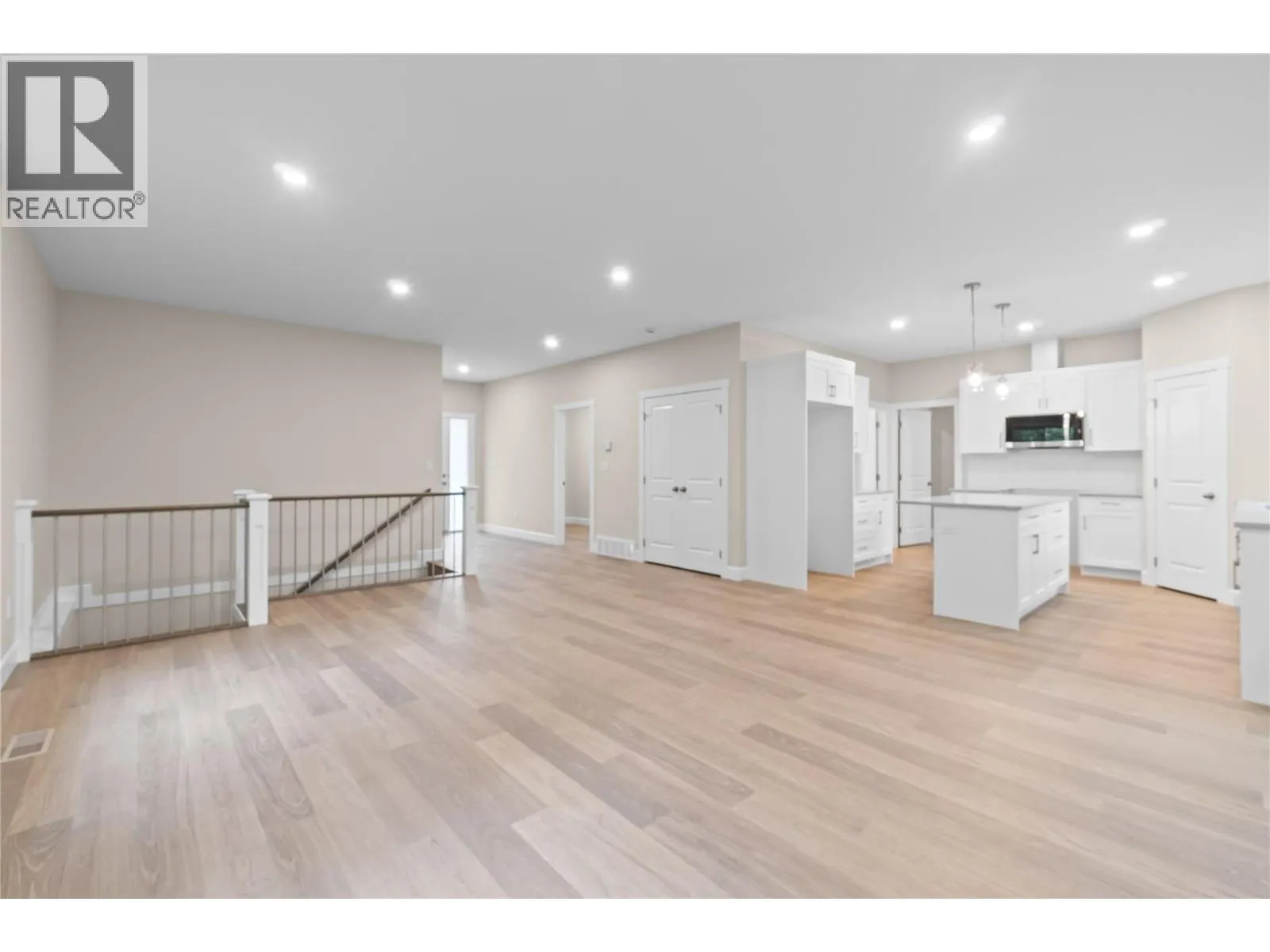 806 Cliff Avenue Unit# 104