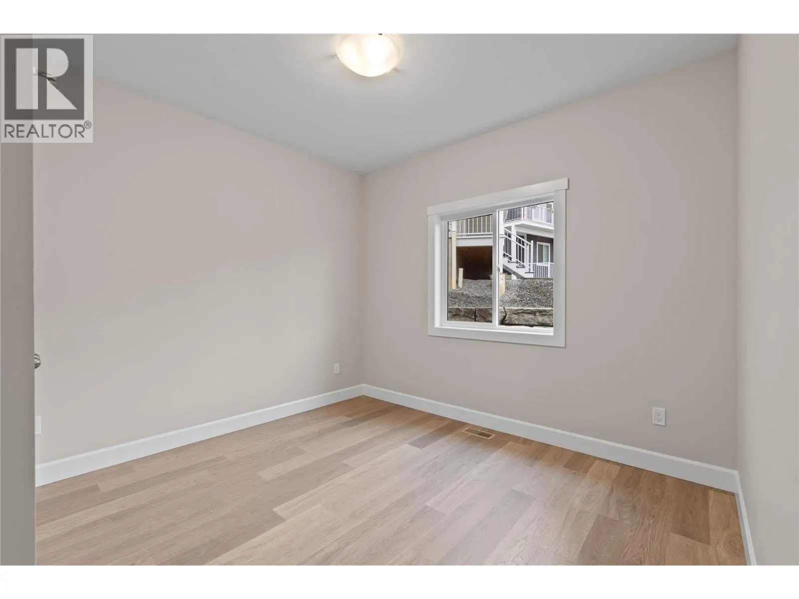 806 Cliff Avenue Unit# 104