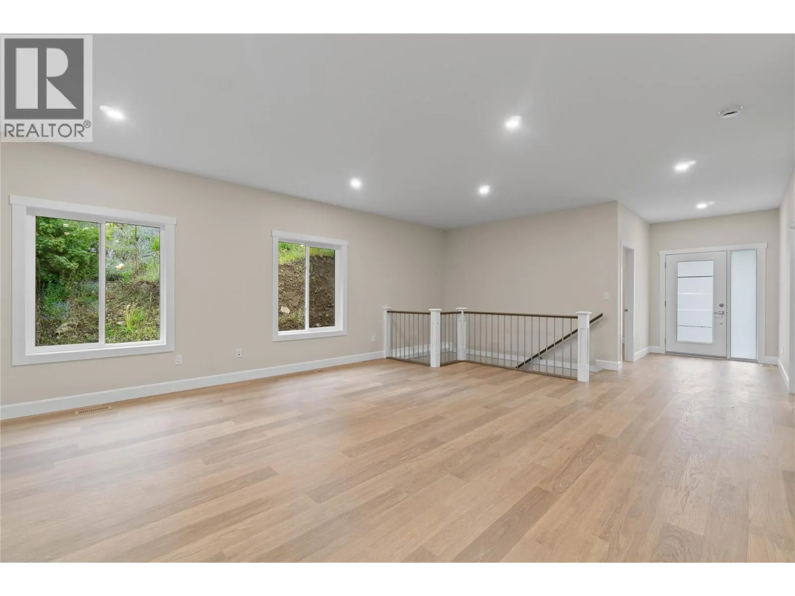 806 Cliff Avenue Unit# 104