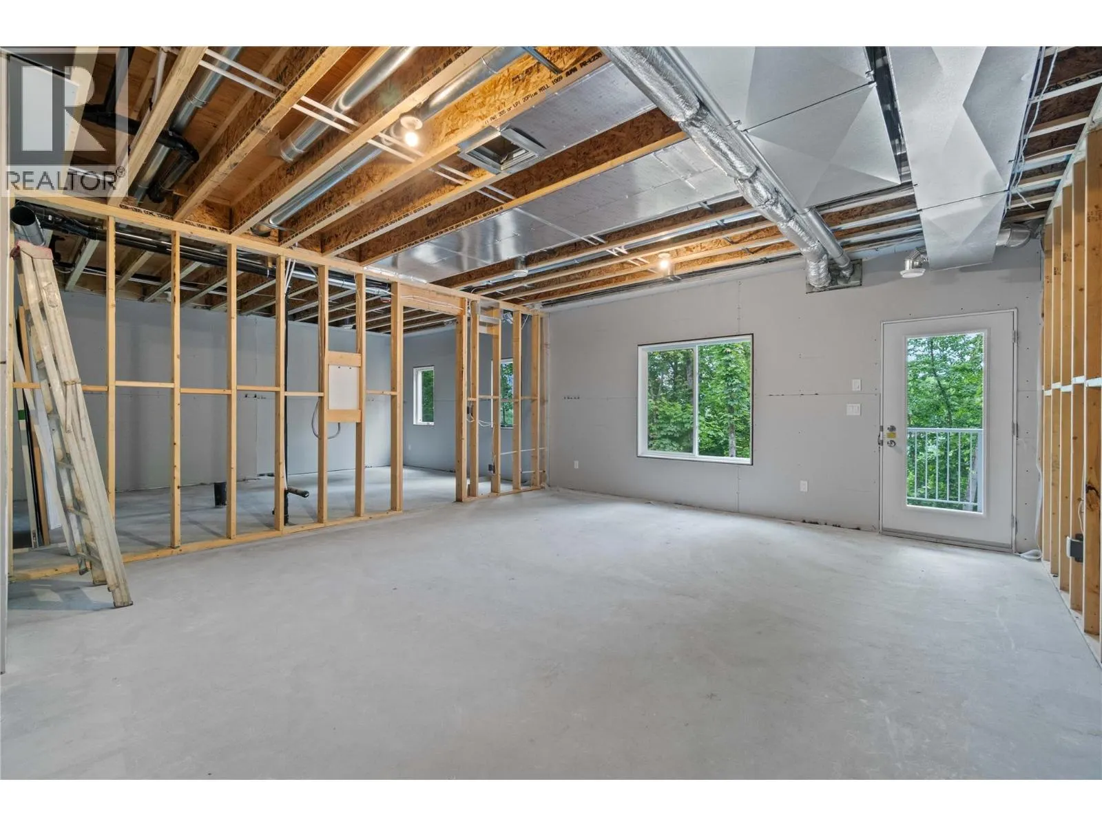 806 Cliff Avenue Unit# 104