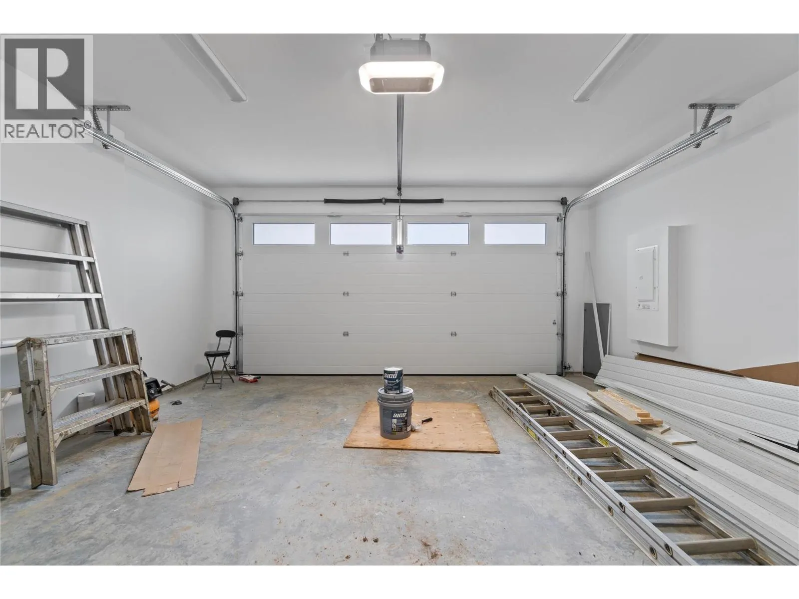 806 Cliff Avenue Unit# 104