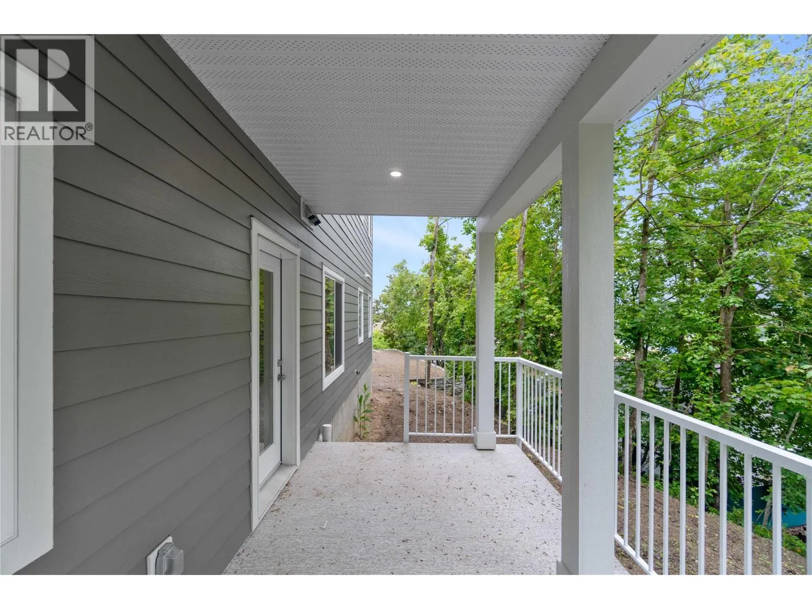 806 Cliff Avenue Unit# 104