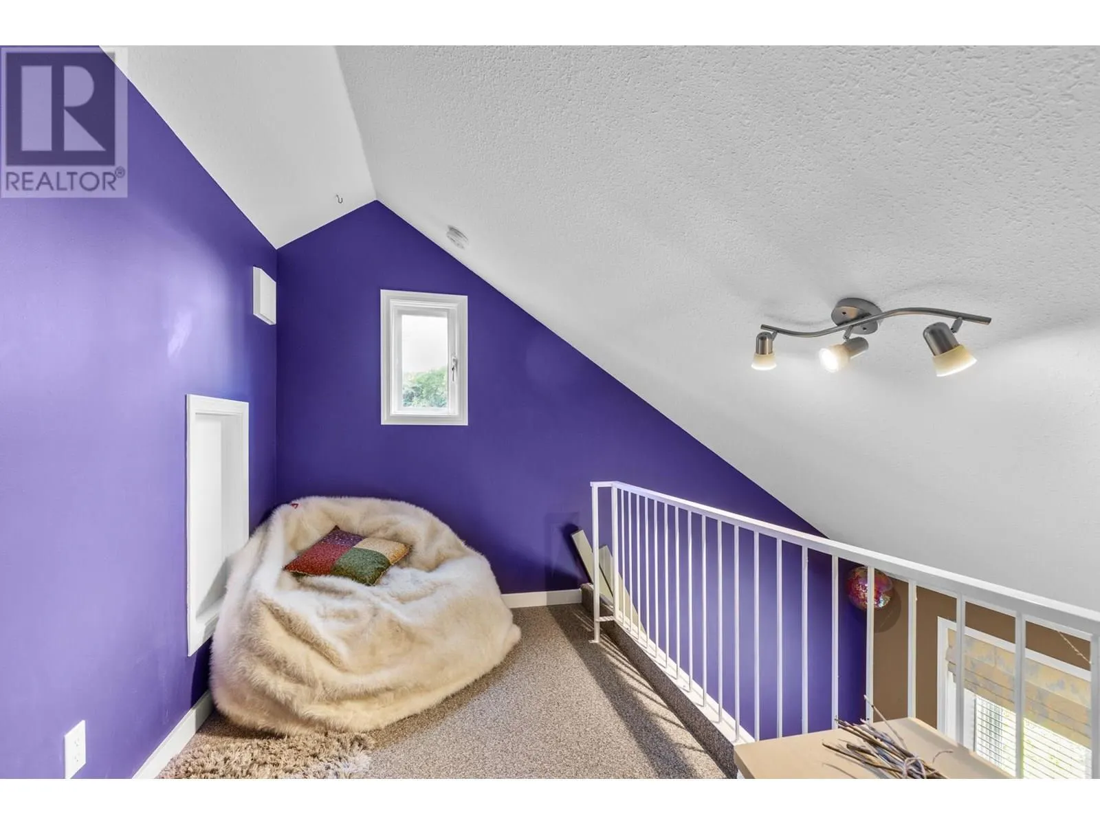 1831 Horizon Drive