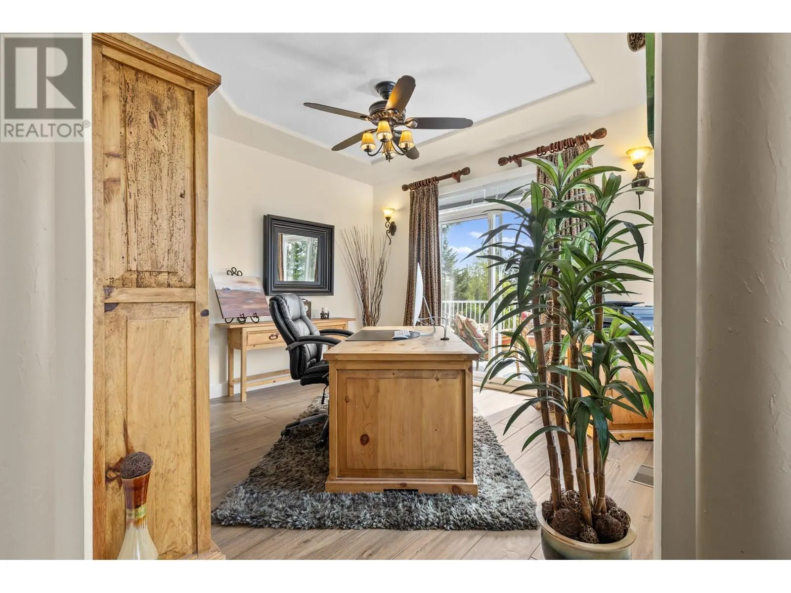 1831 Horizon Drive
