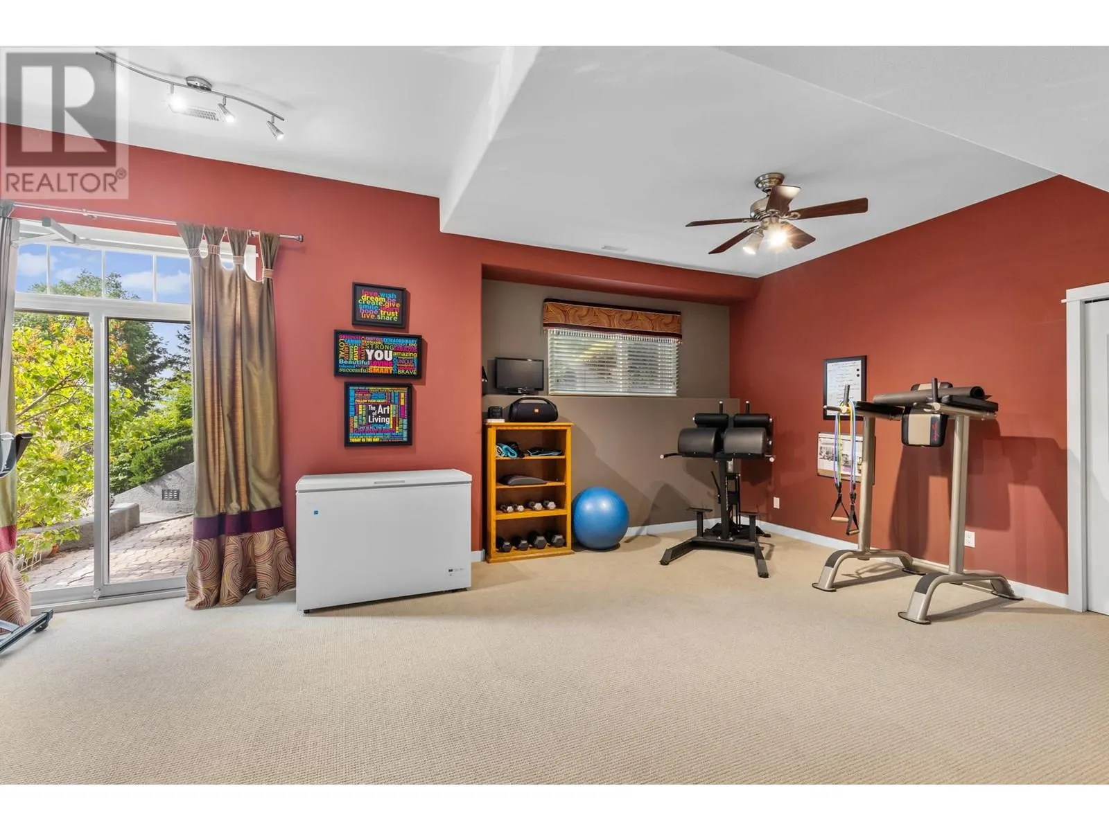 1831 Horizon Drive