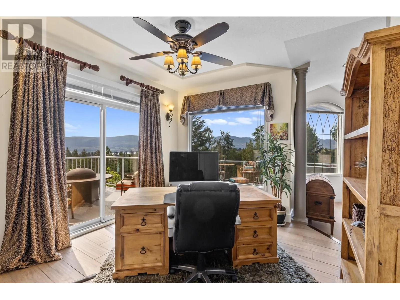 1831 Horizon Drive