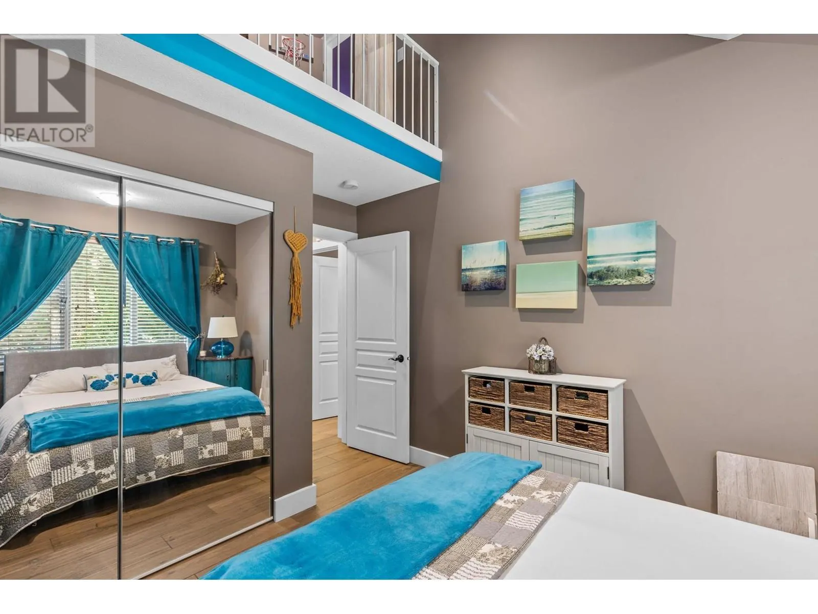 1831 Horizon Drive