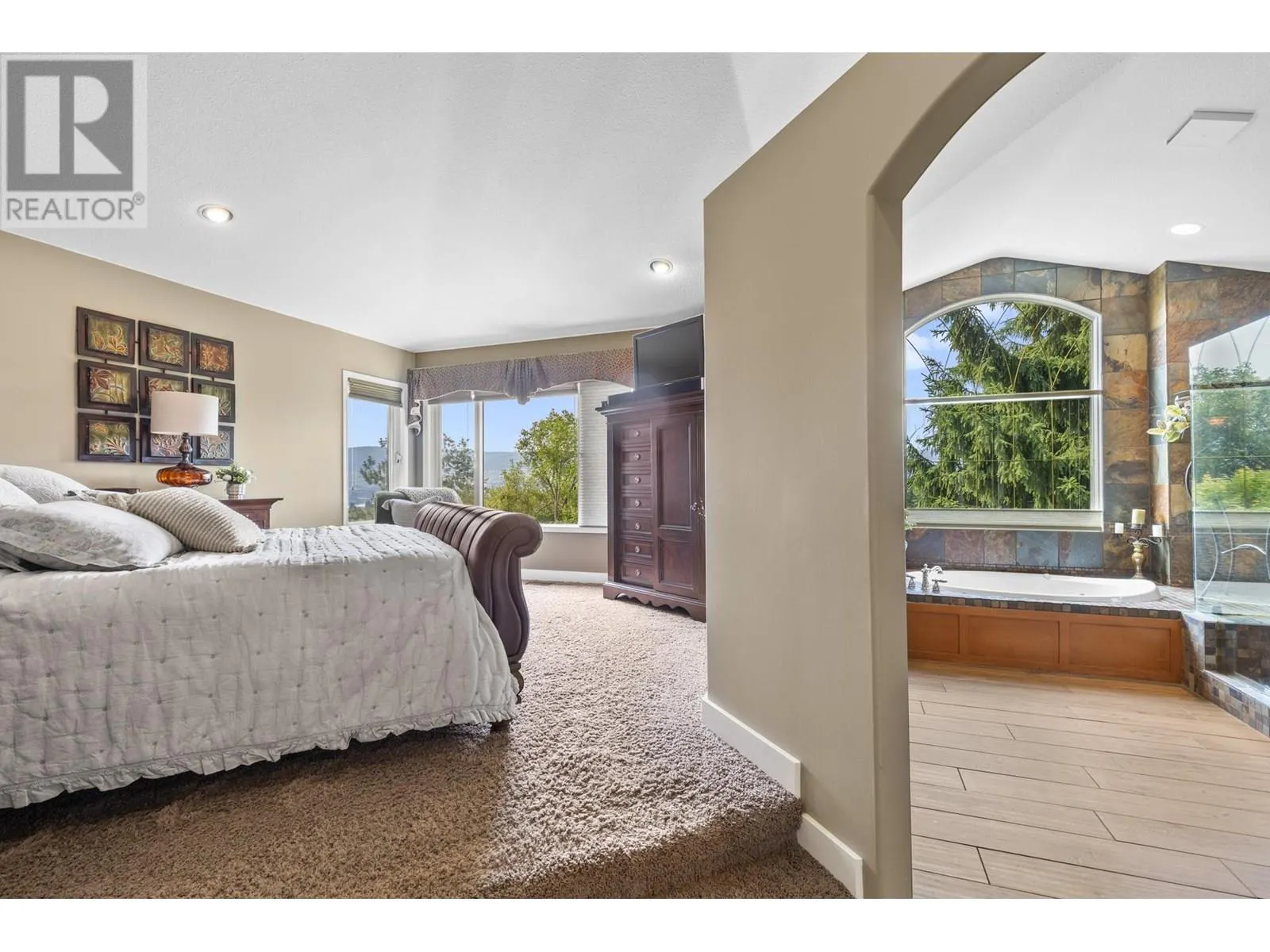1831 Horizon Drive