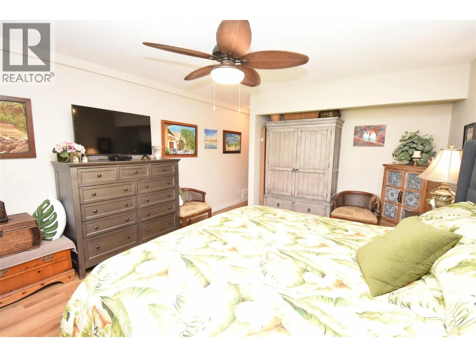 2200 40 Avenue Unit# 6