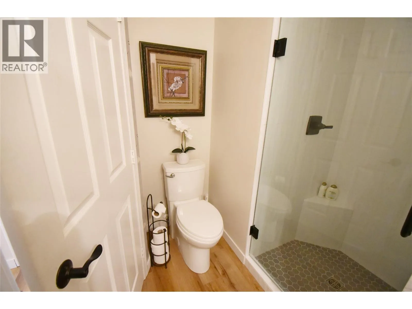 2200 40 Avenue Unit# 6