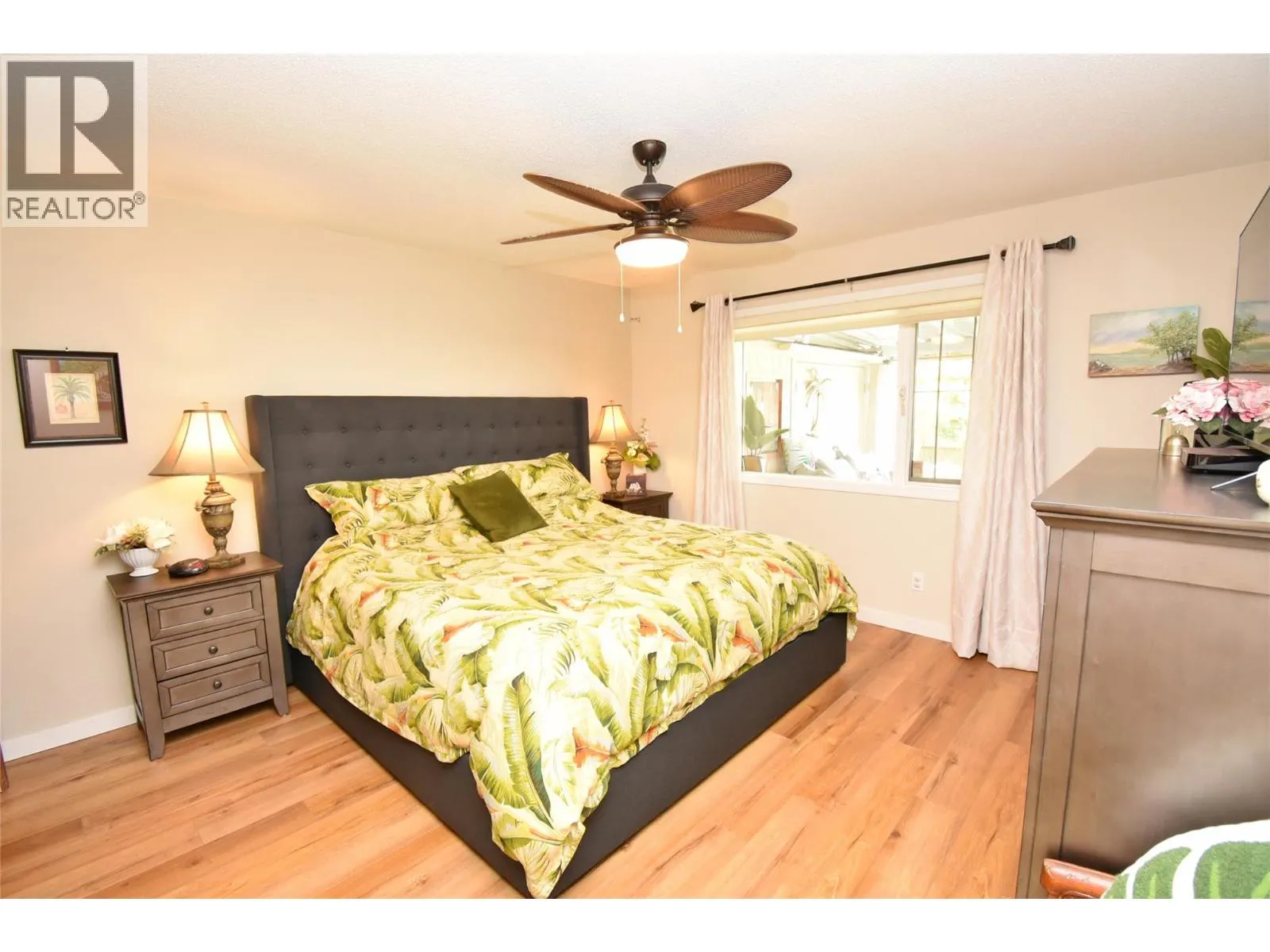 2200 40 Avenue Unit# 6