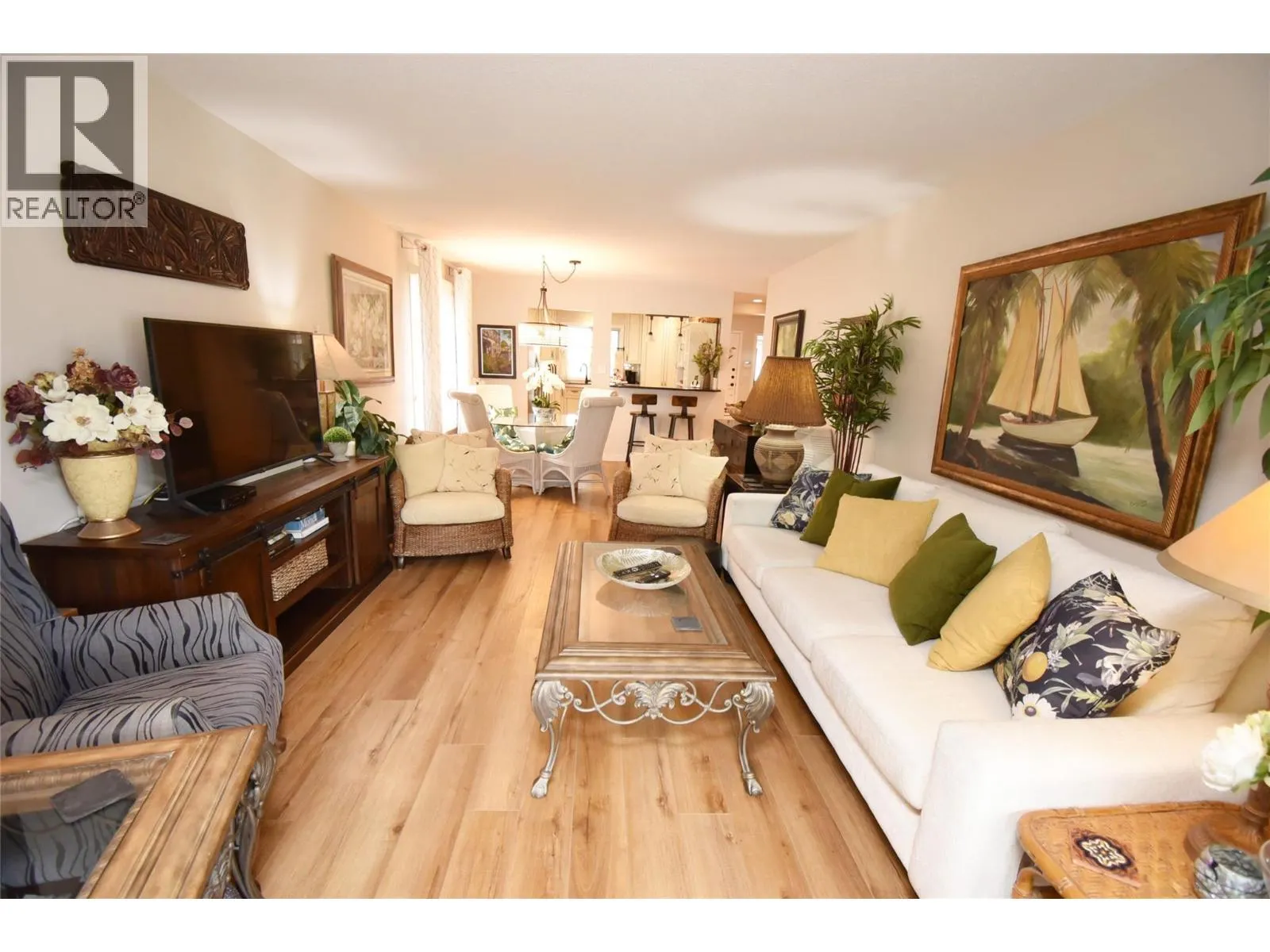 2200 40 Avenue Unit# 6