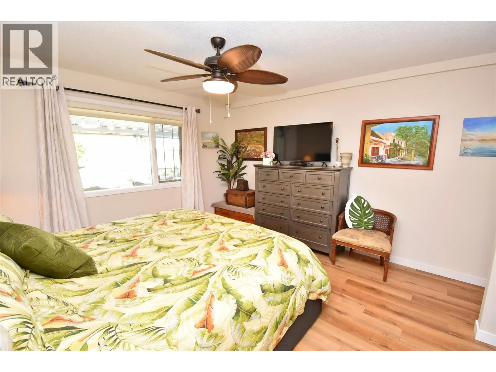 2200 40 Avenue Unit# 6