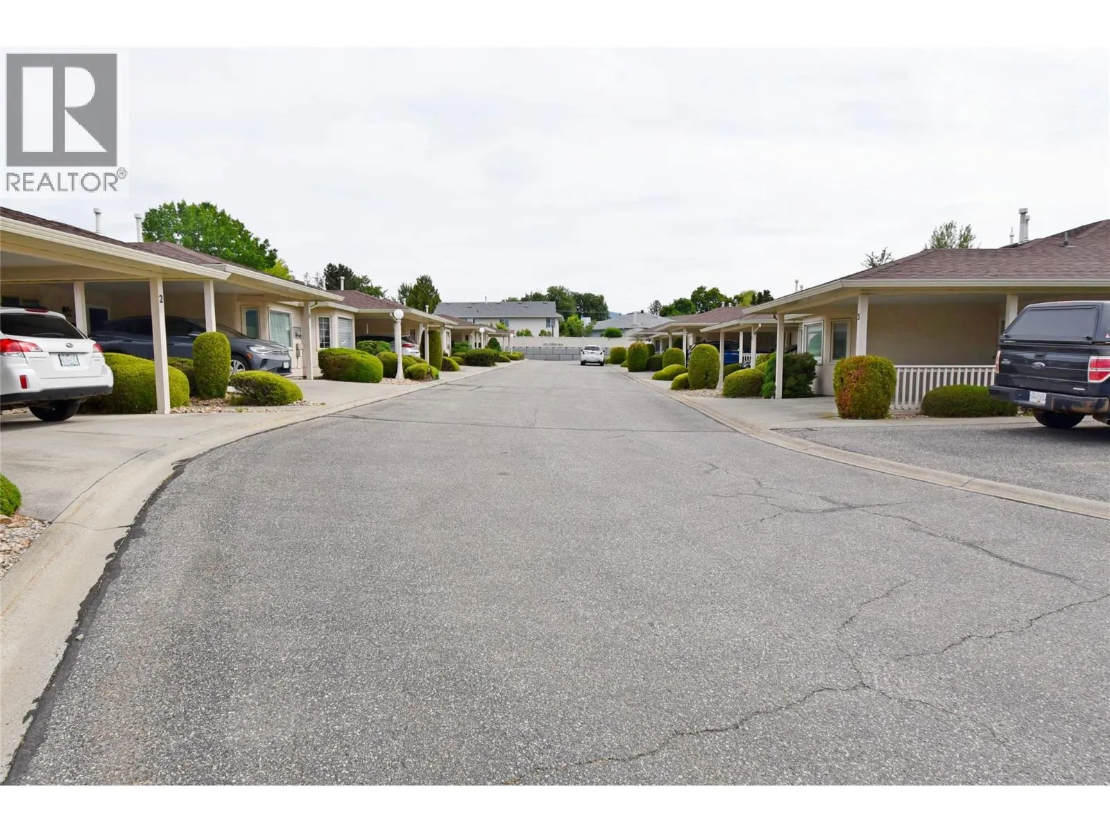 2200 40 Avenue Unit# 6