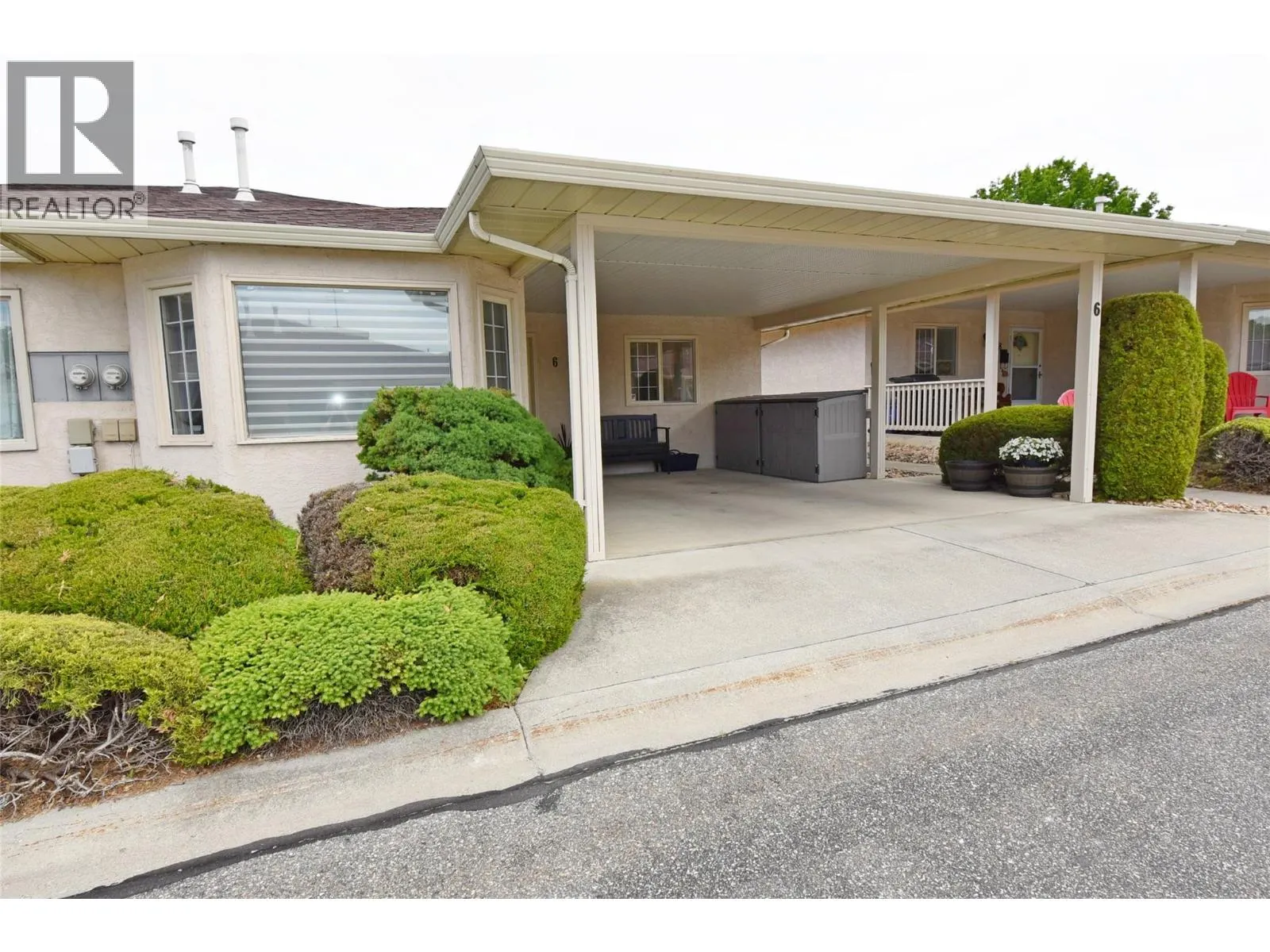 2200 40 Avenue Unit# 6