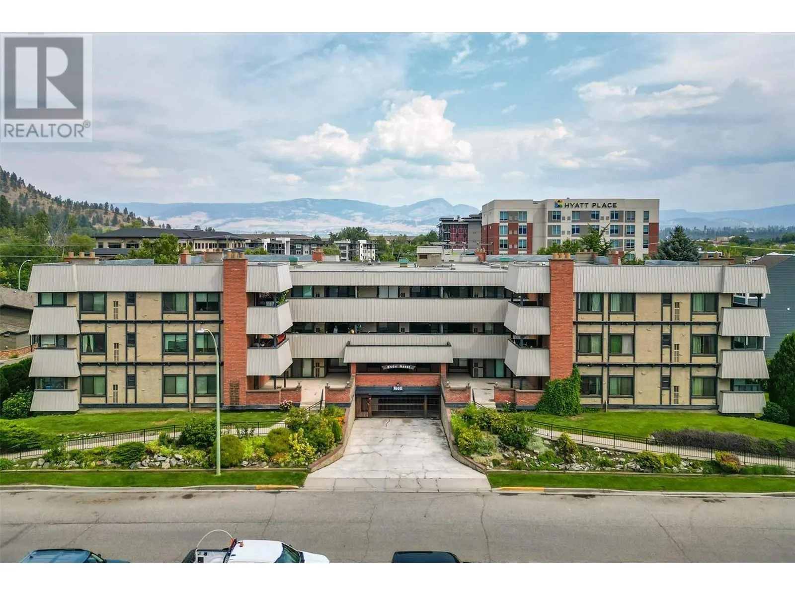 1665 Ufton Court Unit# 333 Lot# 33