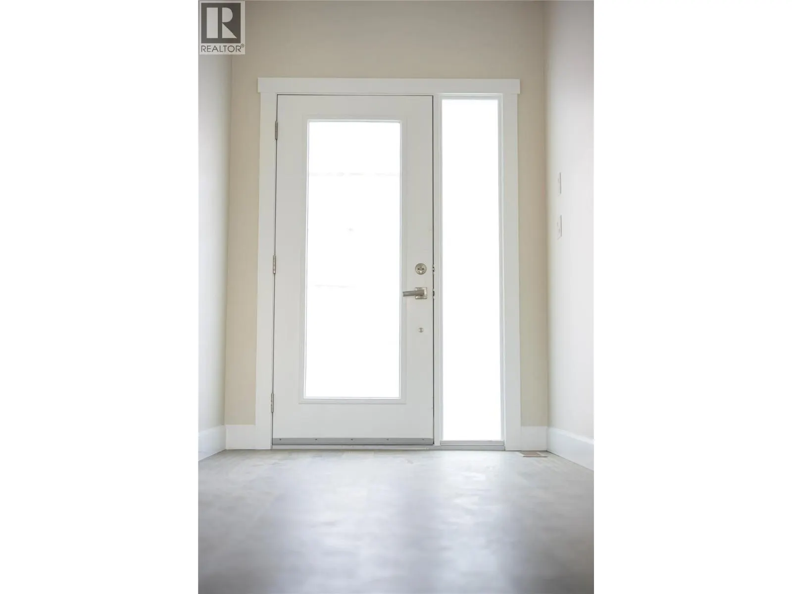 806 Cliff Avenue Unit# 103