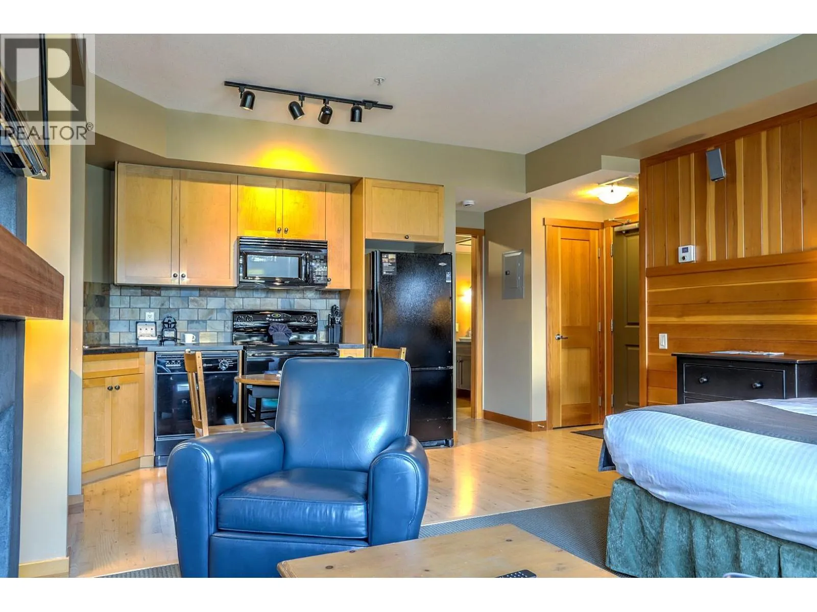 107 Village Centre Court Unit# 116