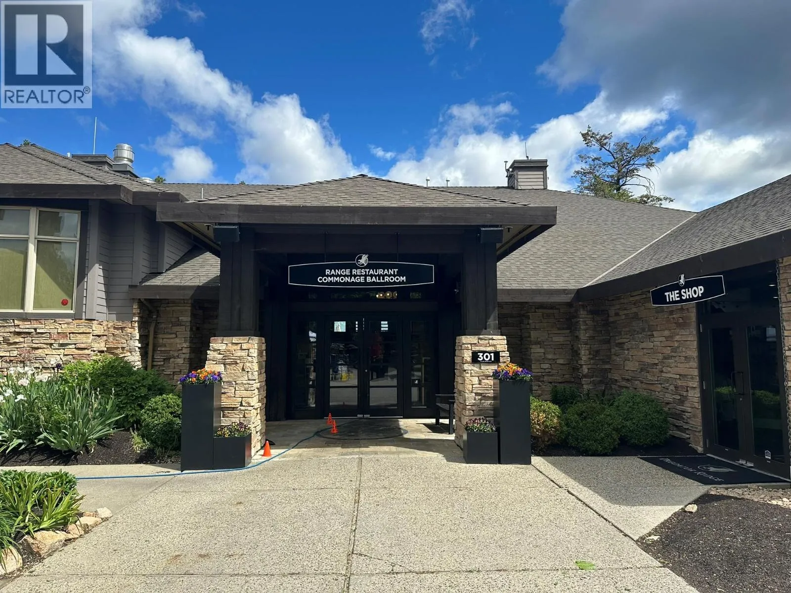 107 Village Centre Court Unit# 116