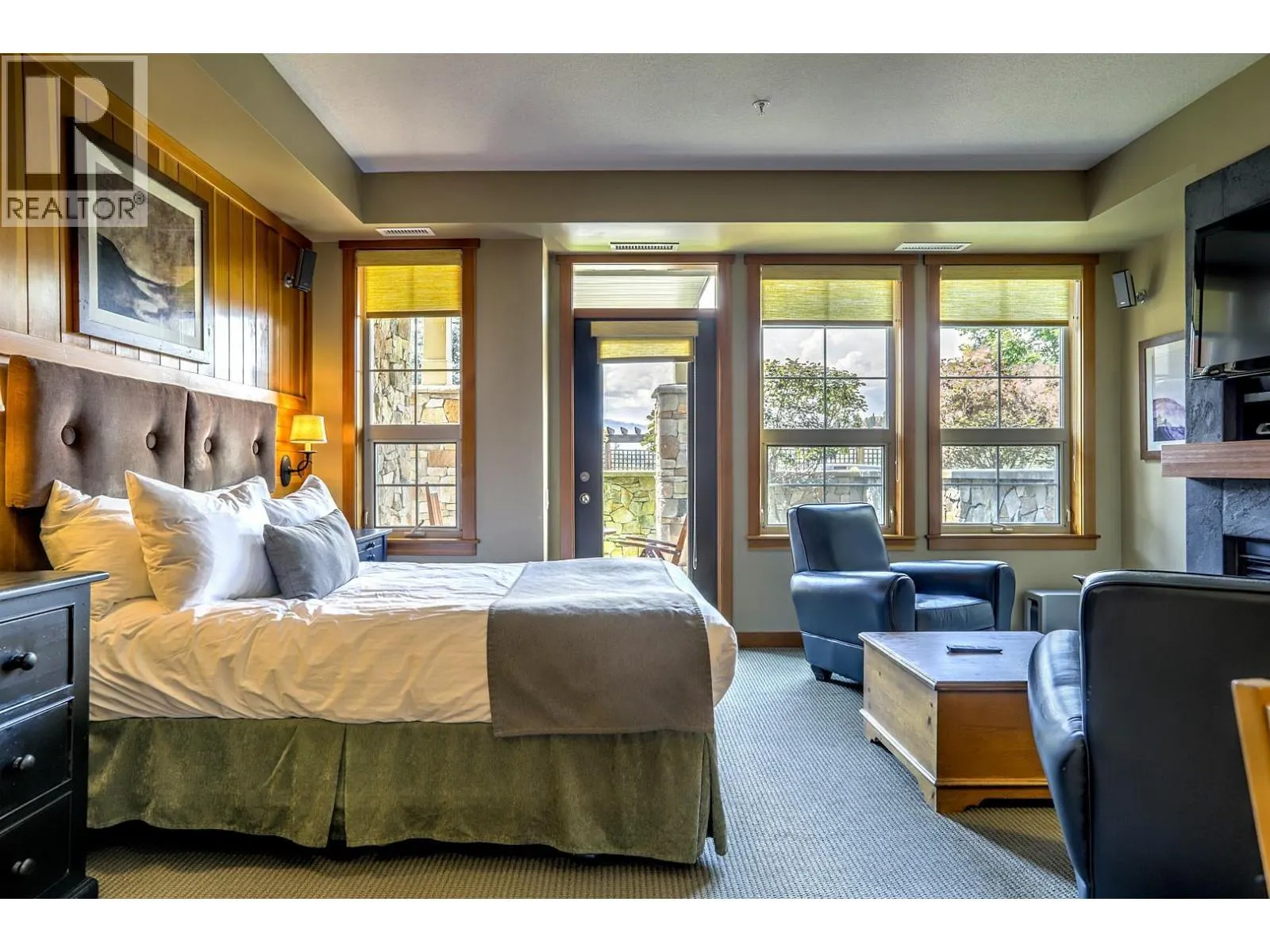 107 Village Centre Court Unit# 116