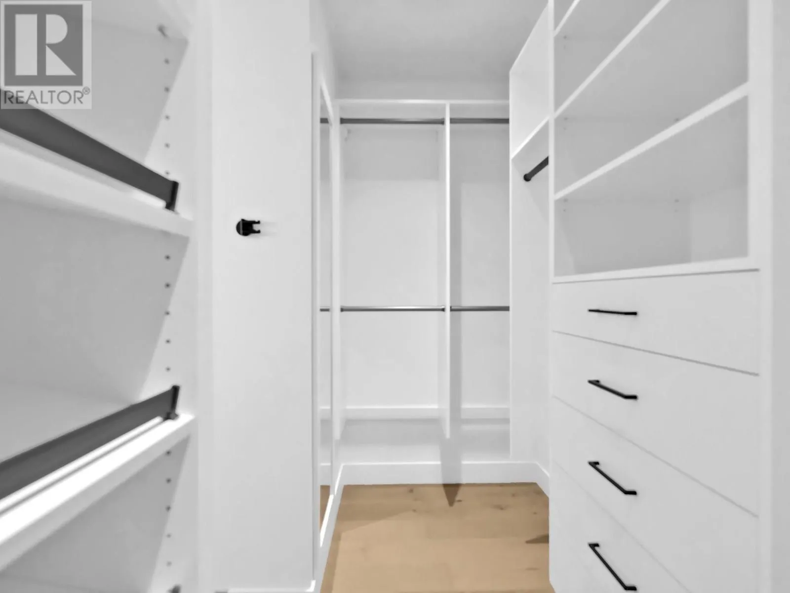 9201 Okanagan Centre Road W Unit# 7