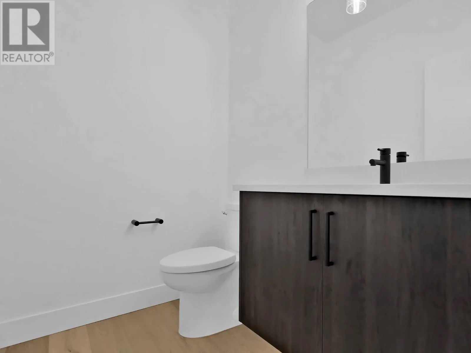 9201 Okanagan Centre Road W Unit# 7