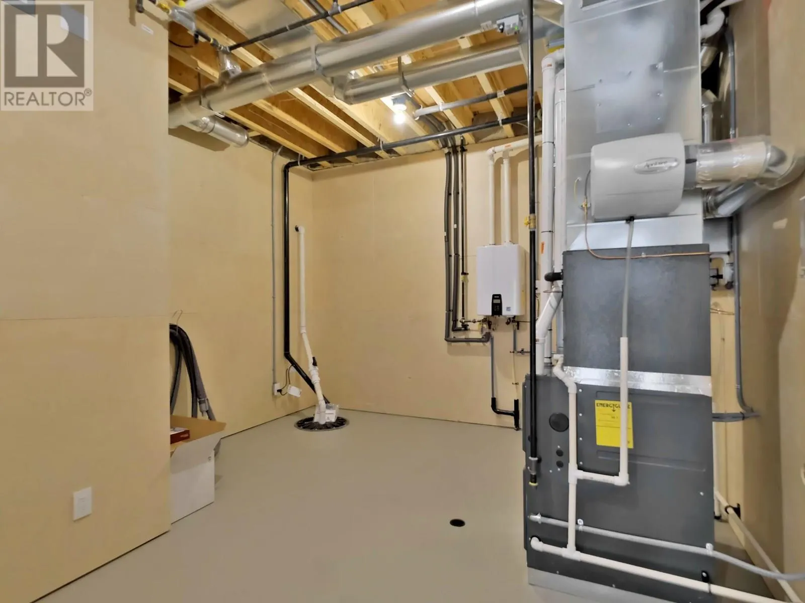 9201 Okanagan Centre Road W Unit# 7