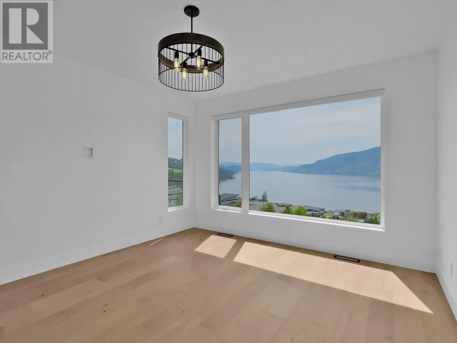 9201 Okanagan Centre Road W Unit# 7