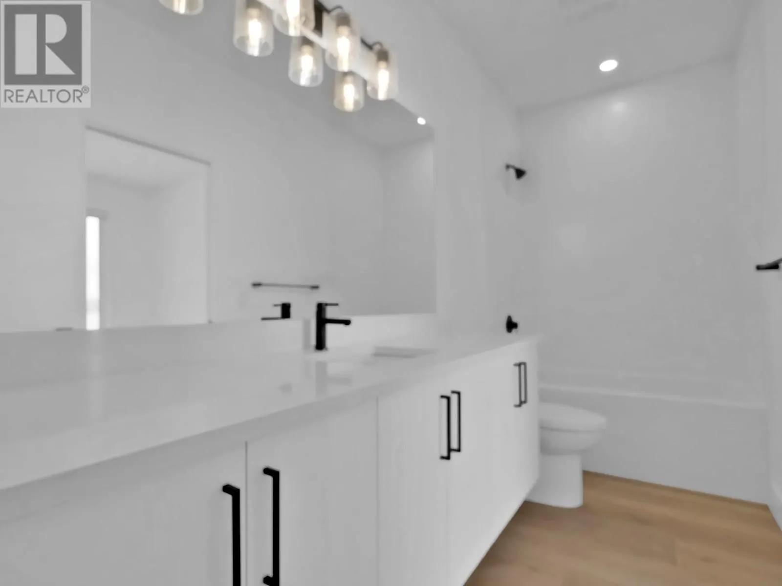 9201 Okanagan Centre Road W Unit# 7